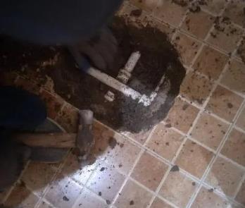 且末卫生间漏水维修公司为您分享下卫生间渗水如何处理及注意事项